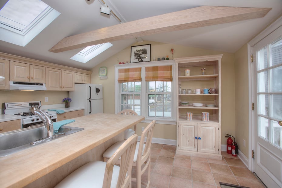 1007 Fairfield Beach Road Photo 26
