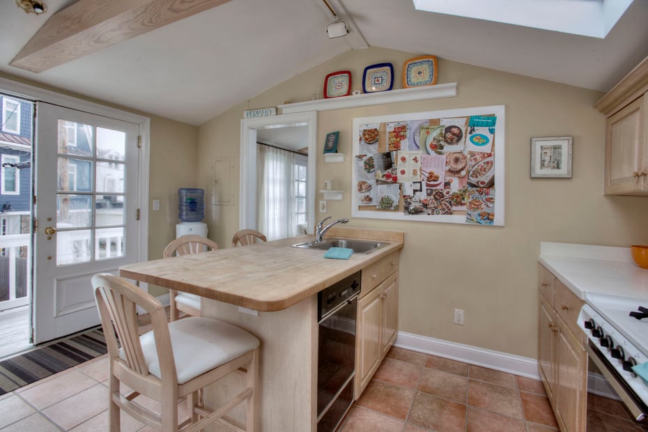 1007 Fairfield Beach Road Photo 27