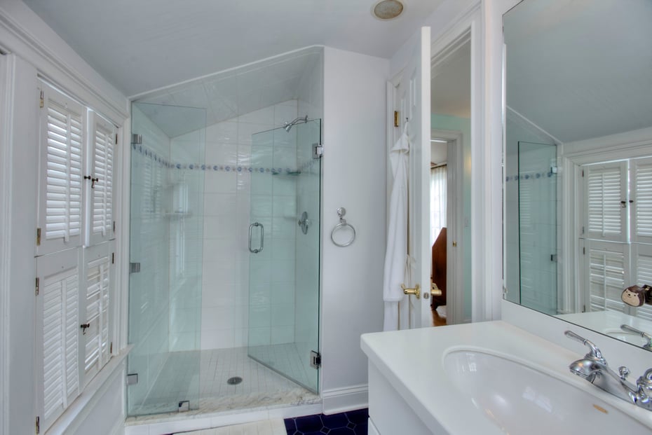 1007 Fairfield Beach Road Photo 29