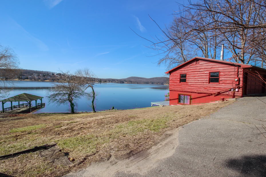 279 Candlewood Lake Road Photo 31