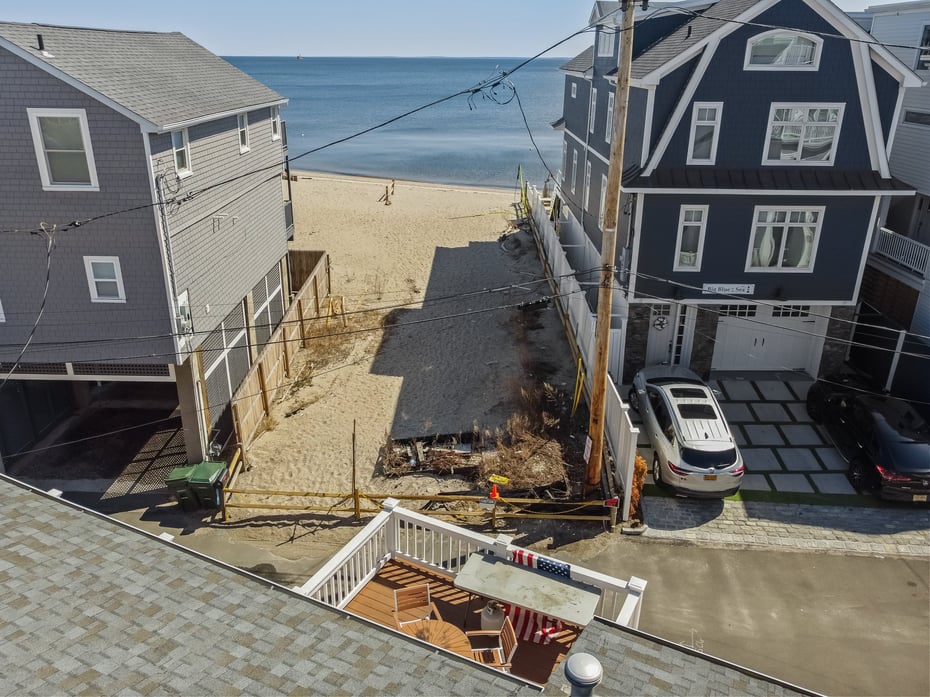 1007 Fairfield Beach Road Photo 22