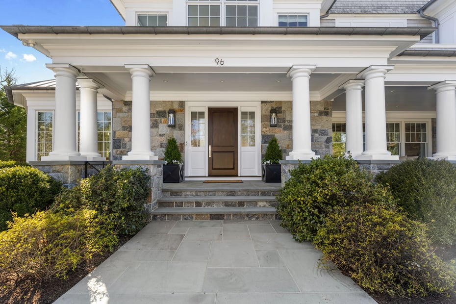96 Forest Avenue Photo 3
