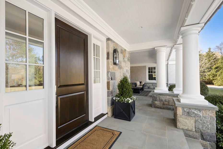 96 Forest Avenue Photo 4