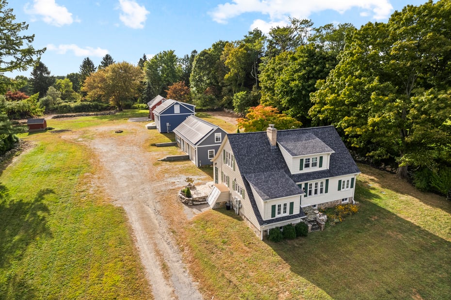587 Taugwonk Road Photo 2