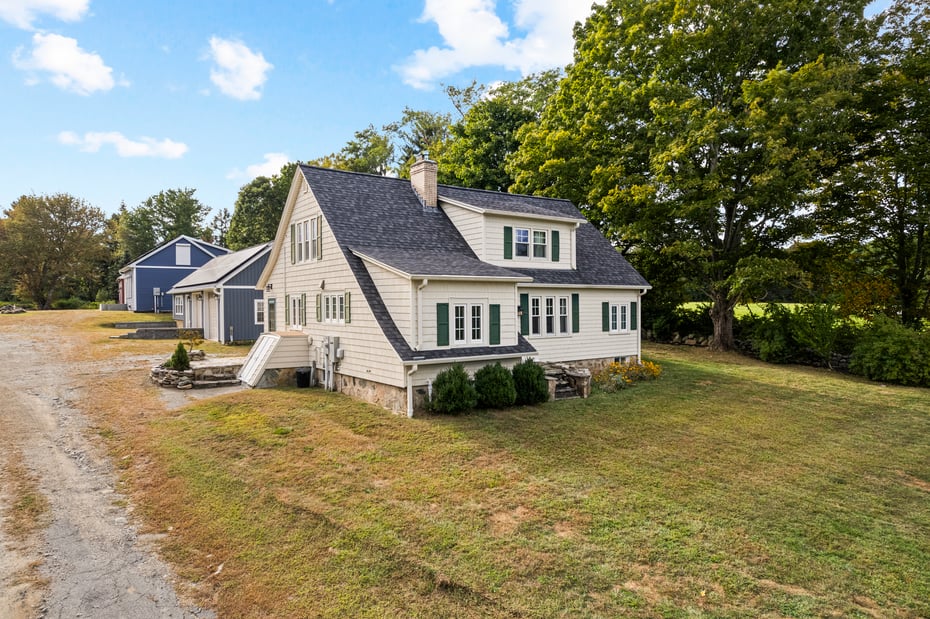 587 Taugwonk Road Photo 3