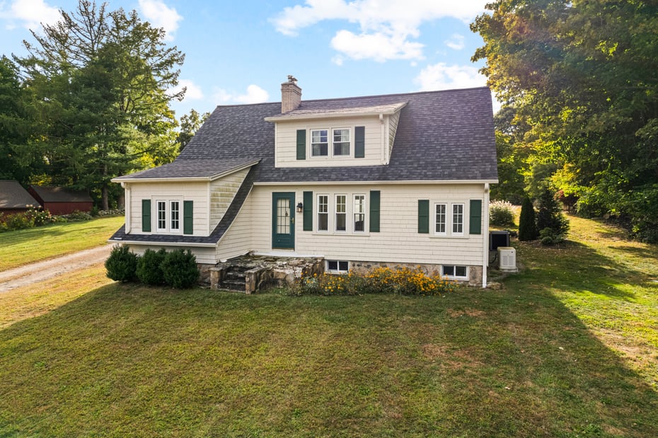 587 Taugwonk Road Photo 4