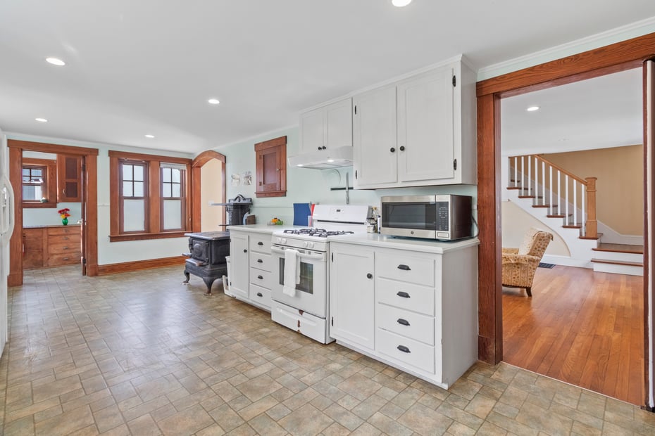 587 Taugwonk Road Photo 11