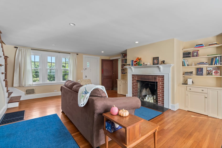 587 Taugwonk Road Photo 12
