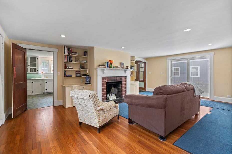 587 Taugwonk Road Photo 13