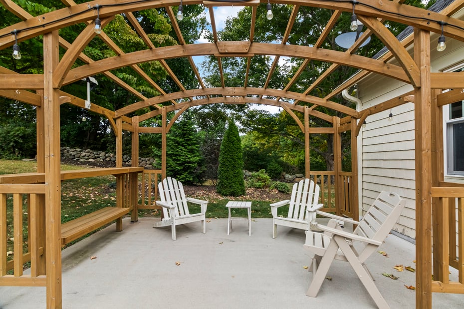 587 Taugwonk Road Photo 22