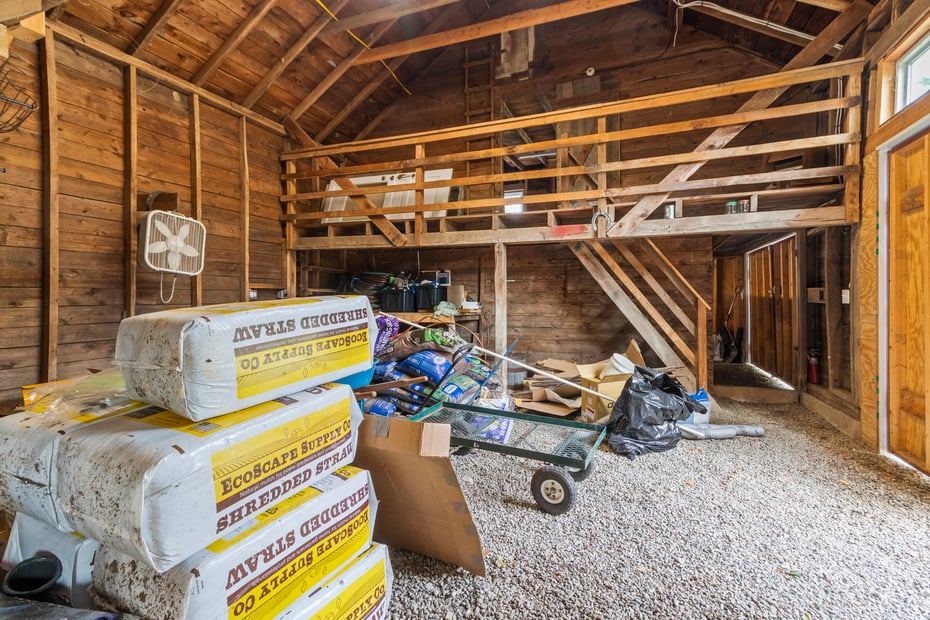 587 Taugwonk Road Photo 38
