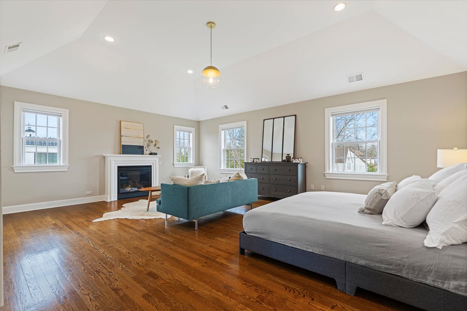 803 Oakwood Road Photo 17