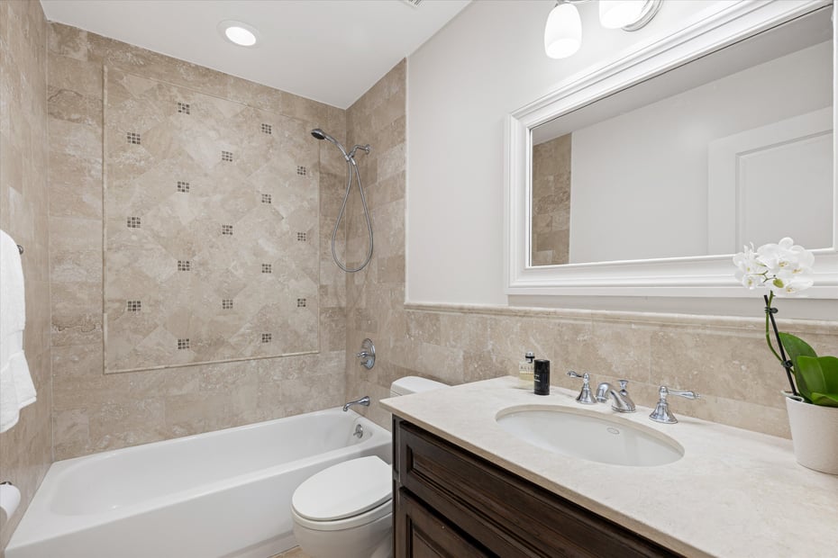 803 Oakwood Road Photo 26