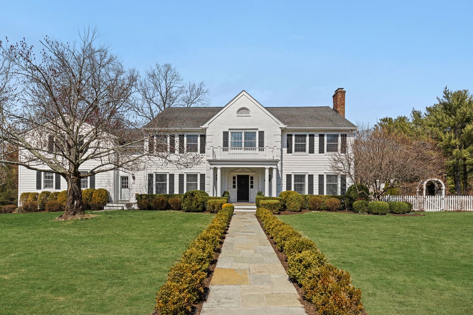 9 Westwood Drive Photo 1
