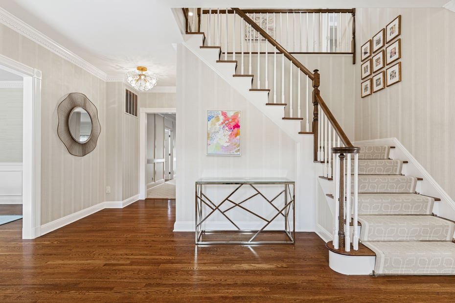 9 Westwood Drive Photo 2