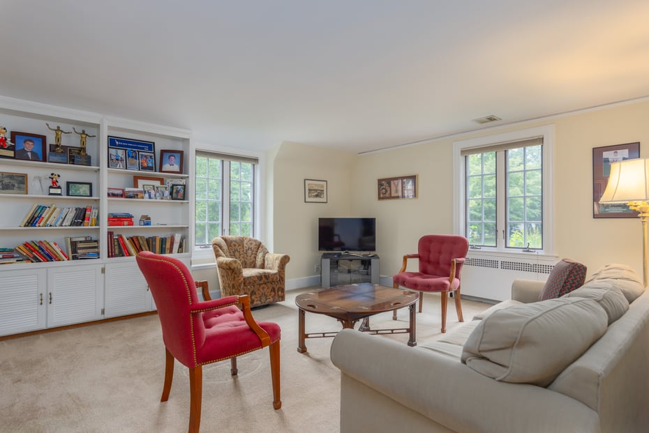 25 Eastfield Road Photo 12