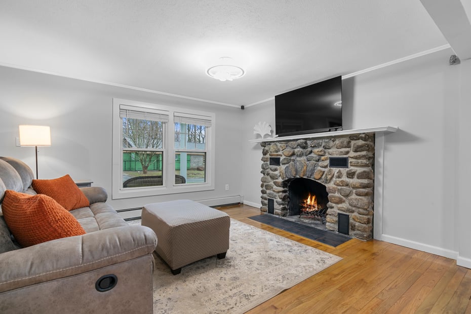 10 3rd Avenue Photo 6
