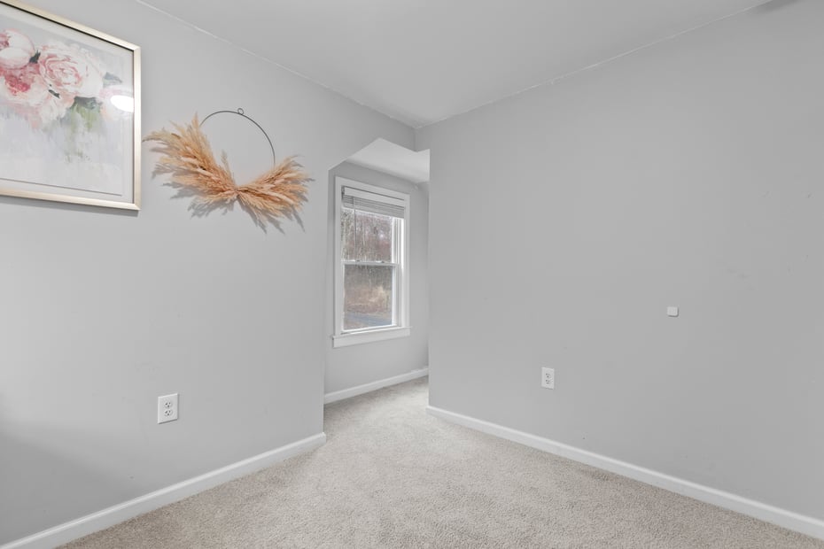 10 3rd Avenue Photo 18