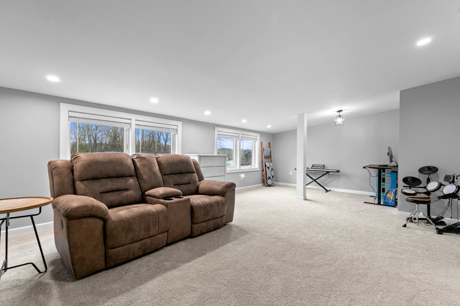 10 3rd Avenue Photo 20