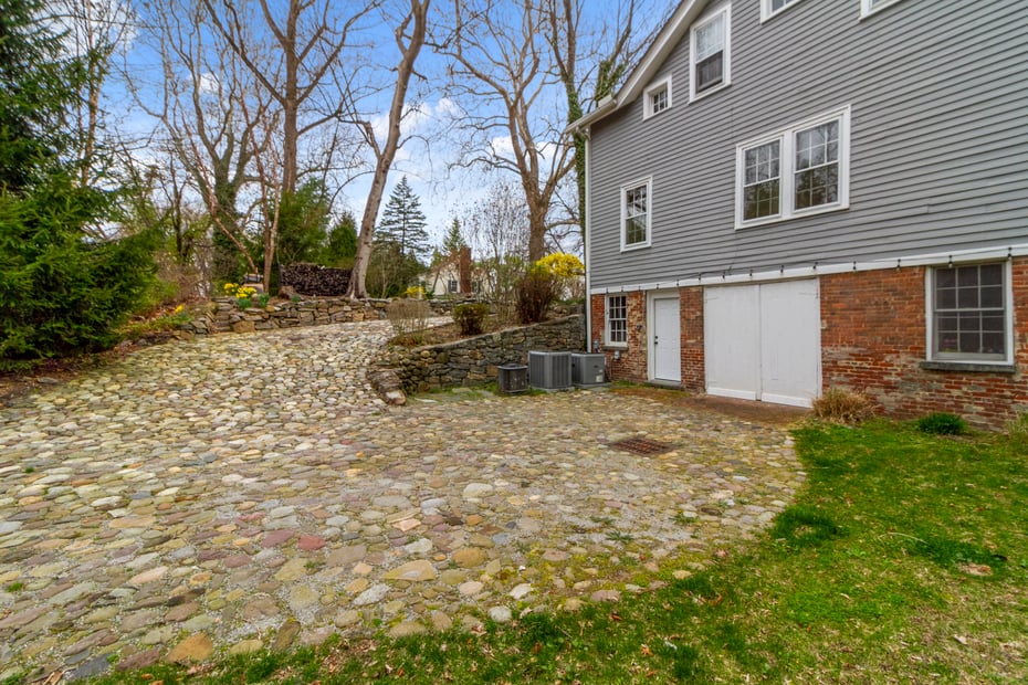 14 Barney Park Photo 32