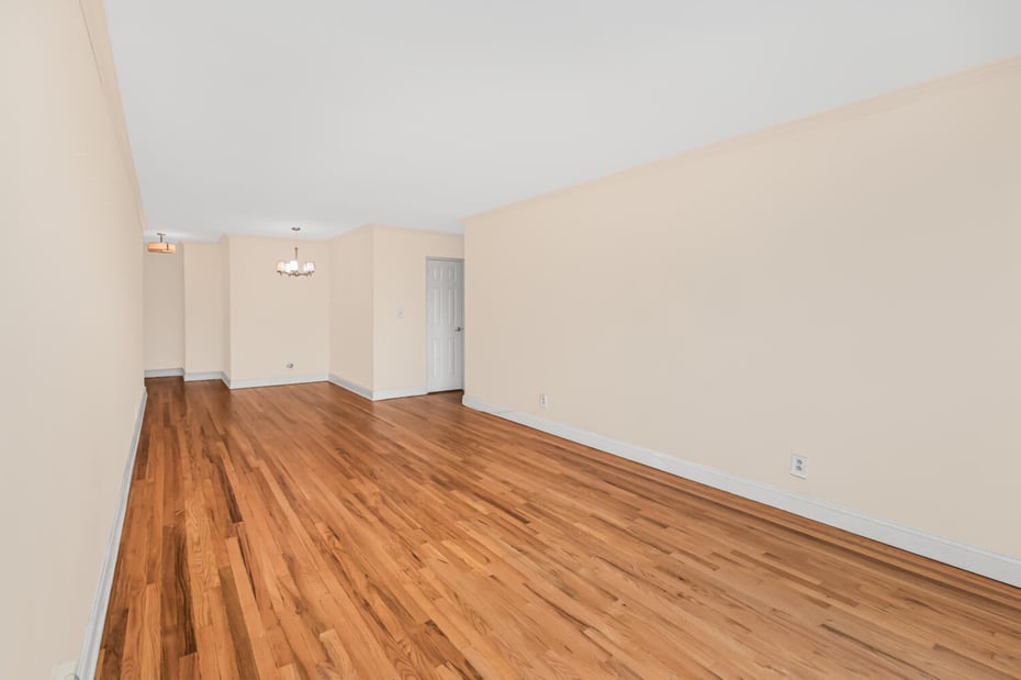 1304 Midland Avenue  #C35 Photo 4
