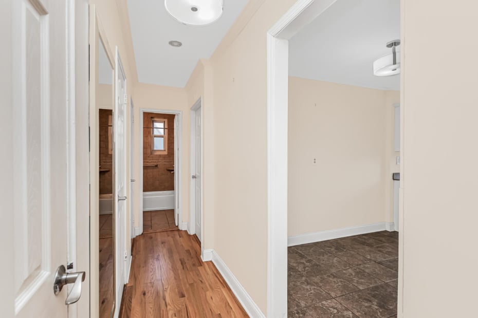 1304 Midland Avenue  #C35 Photo 5