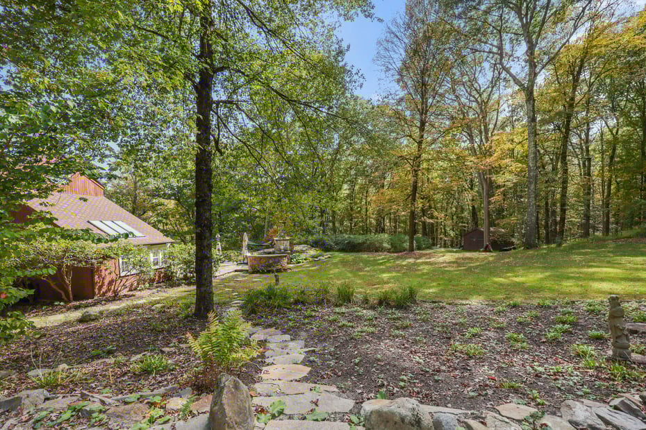 56 Cross Highway Photo 28