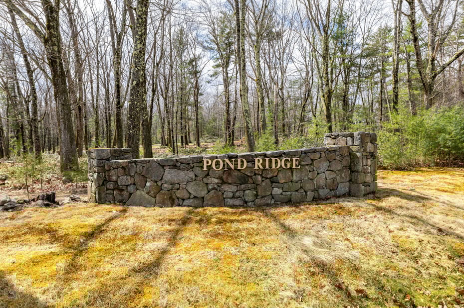 42 Pond Ridge Road Photo 2