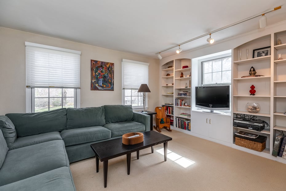 13 Taber Road Photo 14