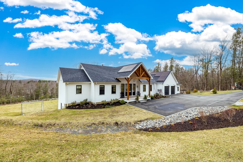 42 Pond Ridge Road Photo 1