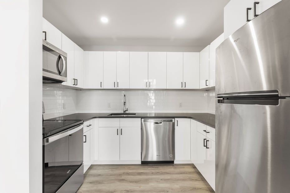 49 Beekman Avenue  #1 Photo 3