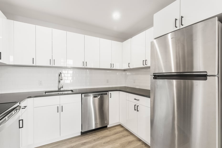49 Beekman Avenue  #1 Photo 4