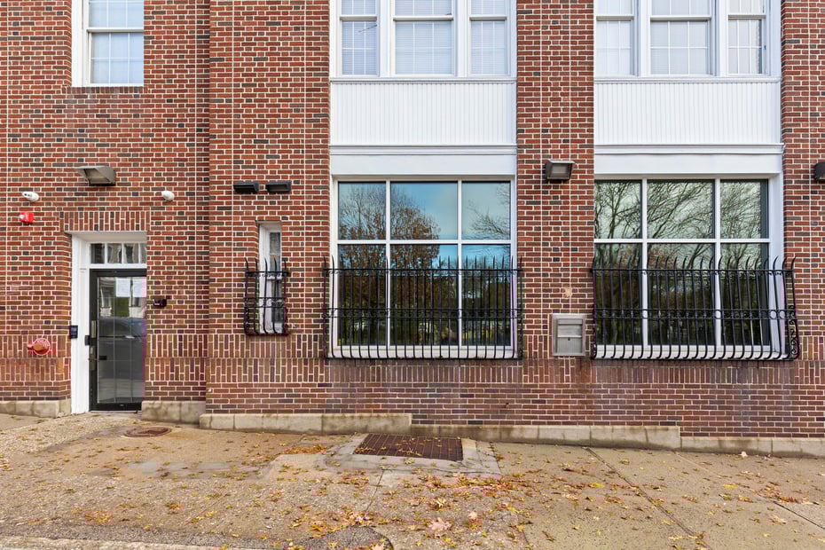 49 Beekman Avenue  #1 Photo 9