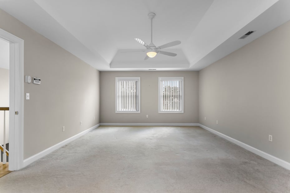 546 White Plains Road Photo 18