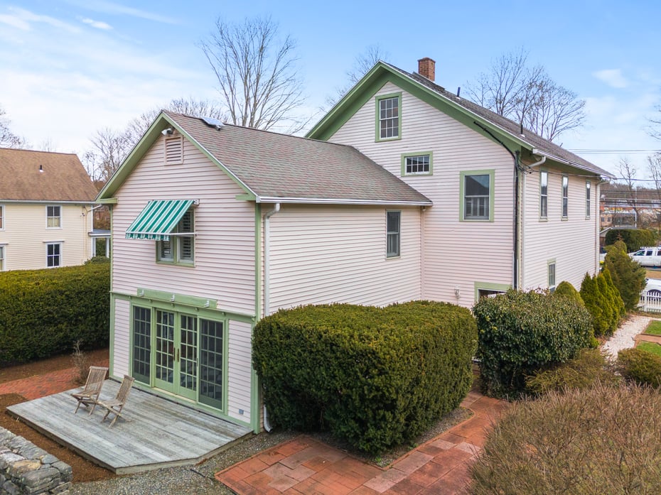 60 Lyme Street Photo 3