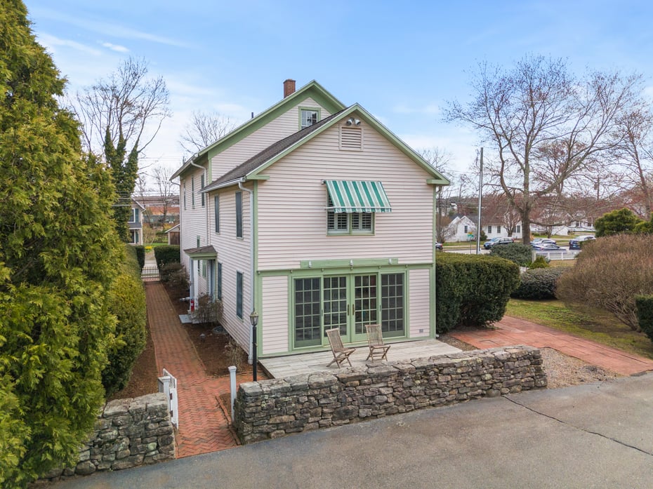60 Lyme Street Photo 4
