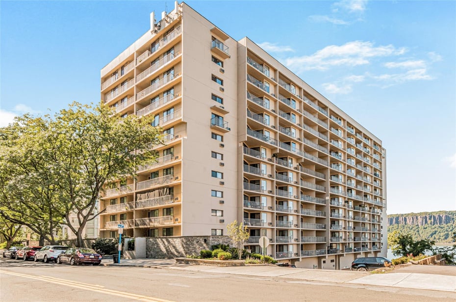 1155 Warburton Avenue  #11Y Photo 22