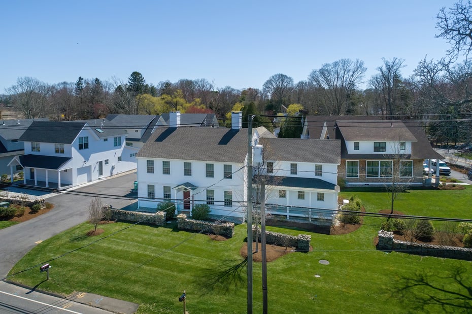 908 Boston Post Road Photo 2