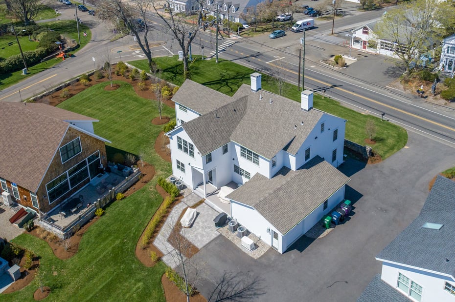 908 Boston Post Road Photo 32