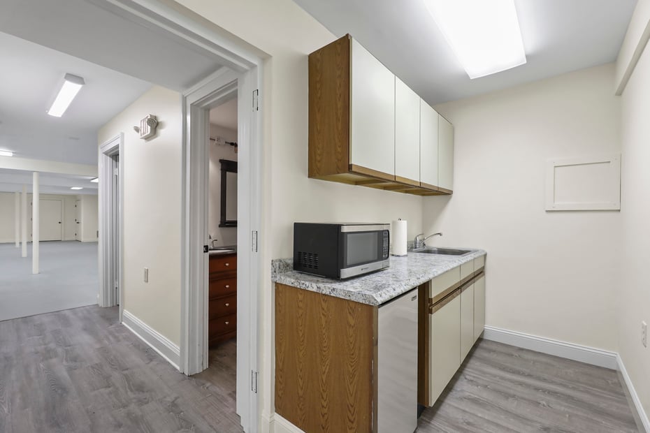 14 Pine St Photo 19