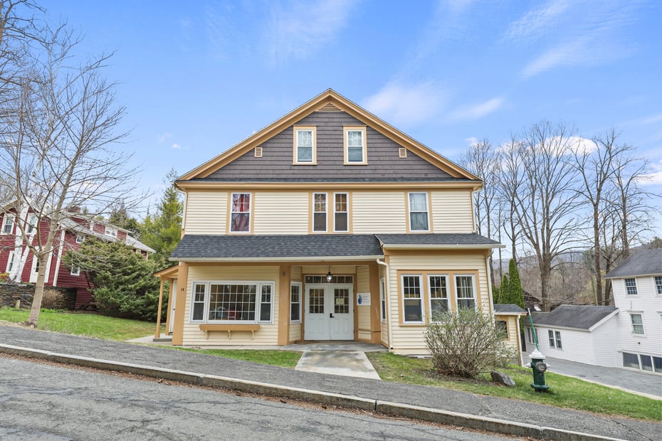 14 Pine St Photo 37