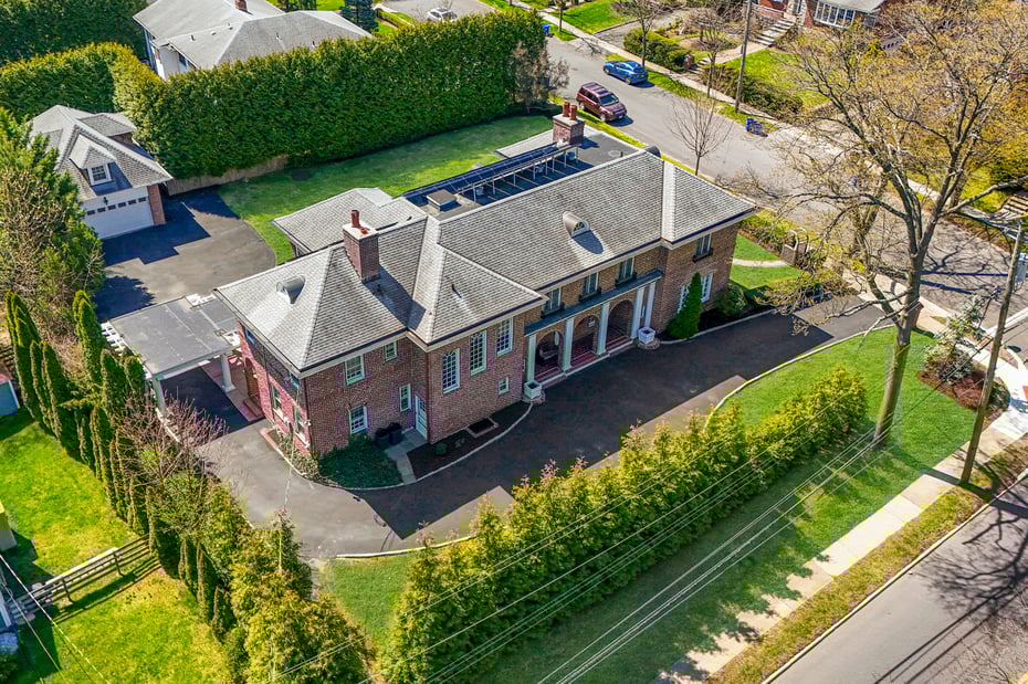 4610 Boston Post Road Photo 2