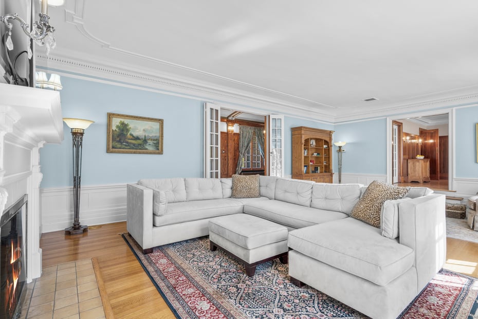 4610 Boston Post Road Photo 6