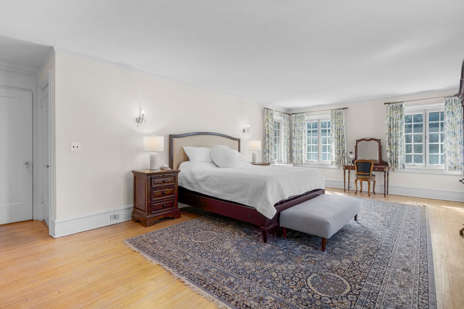 4610 Boston Post Road Photo 16