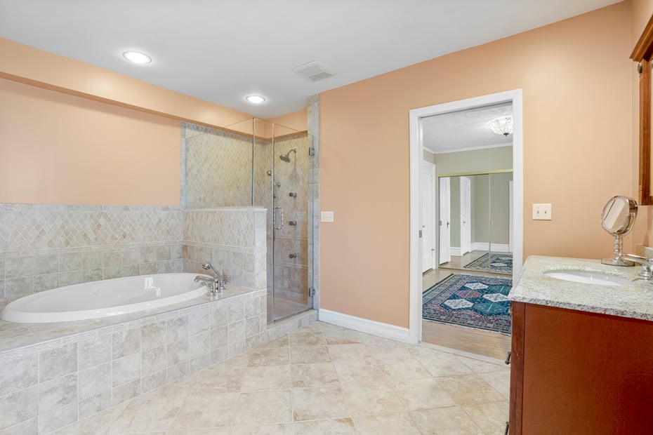 4610 Boston Post Road Photo 20
