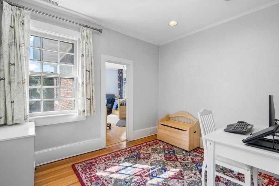 4610 Boston Post Road Photo 25