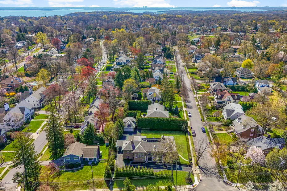 4610 Boston Post Road Photo 34