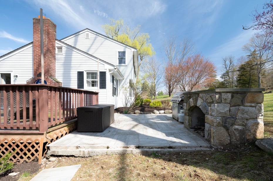 2 Greenview Road Photo 32