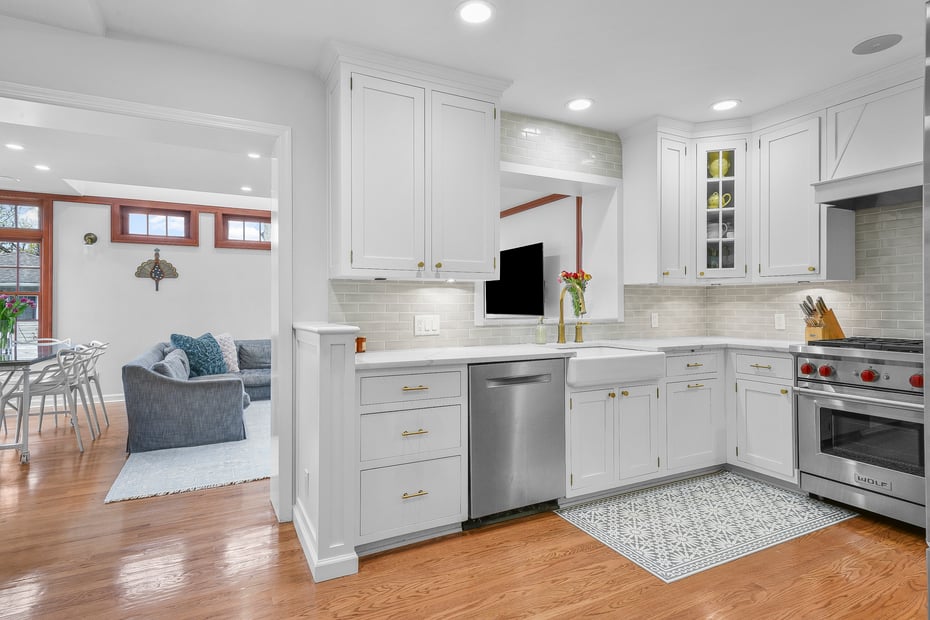 16 Locust Avenue Photo 16