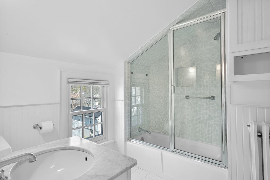 16 Locust Avenue Photo 40
